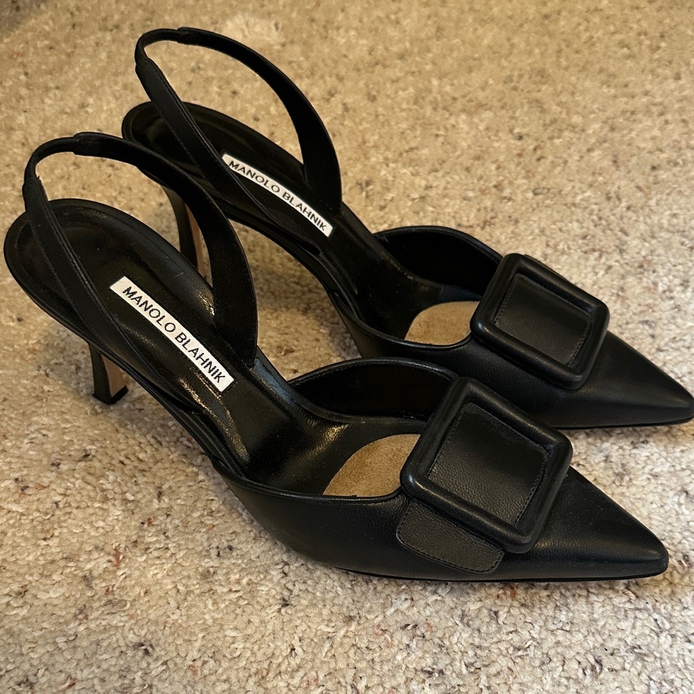 Manolo Blahnik Maysli slingback pumps